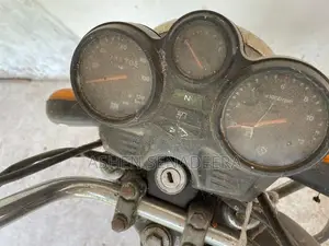 Bajaj Caliber 2001