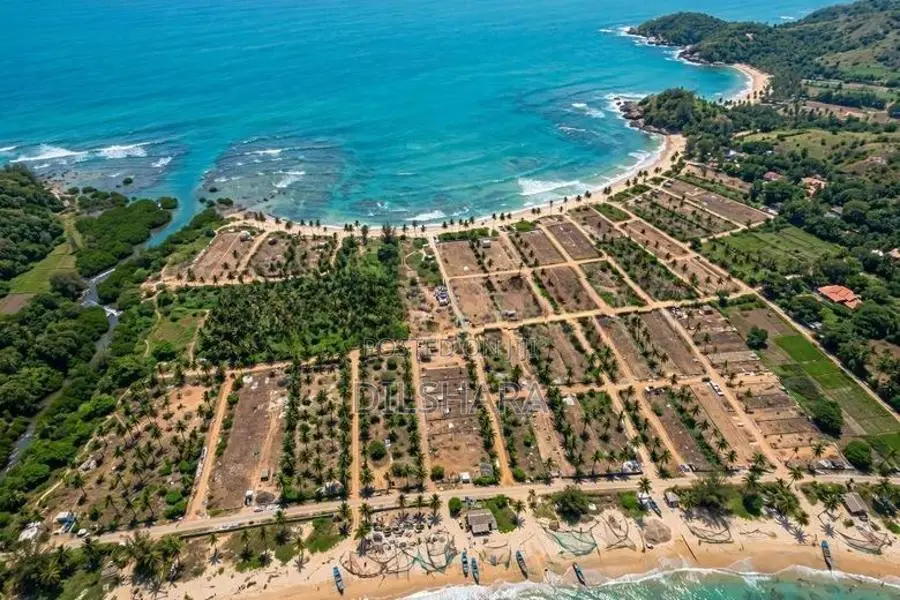 Dikwella Hiriketiya Villa Lands