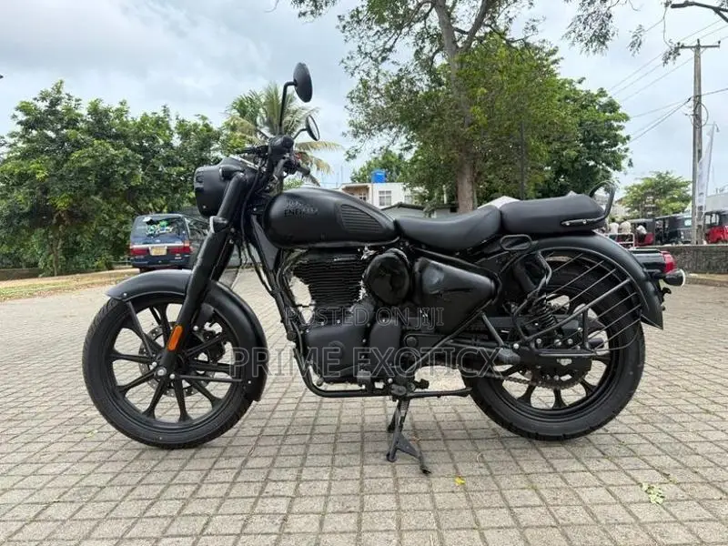 Royal Enfield Classic 350 Stealth Black 2026
