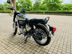 Royal Enfield Classic 350 Emerald Green 2026