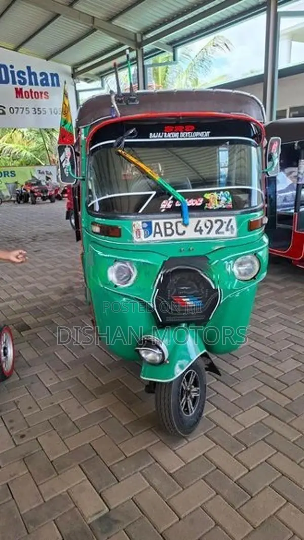 Bajaj RE 4stroke 2015