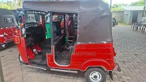 Bajaj RE 4stroke 2014