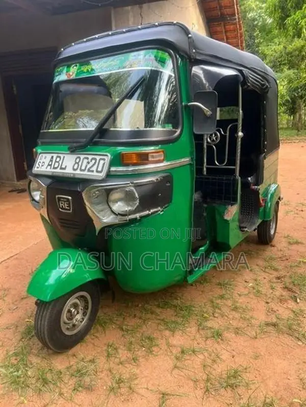 Bajaj RE 2016