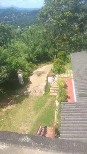 3-Bedroom Upper-Floor House for Rent – Kandy