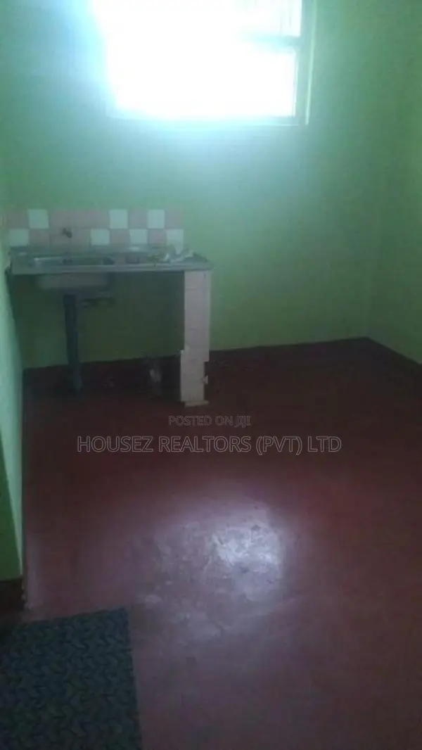 3-Bedroom Upper-Floor House for Rent – Kandy