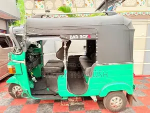 Bajaj RE 2012