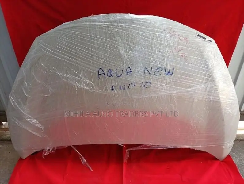 Toyota Aqua NHP10 Bonnet
