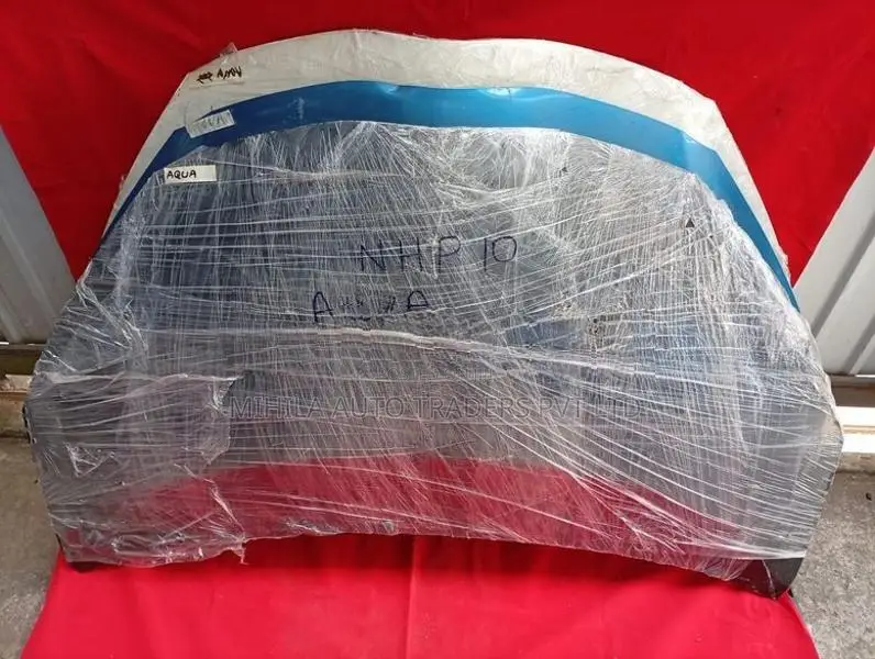Toyota Aqua NHP10 Bonnet