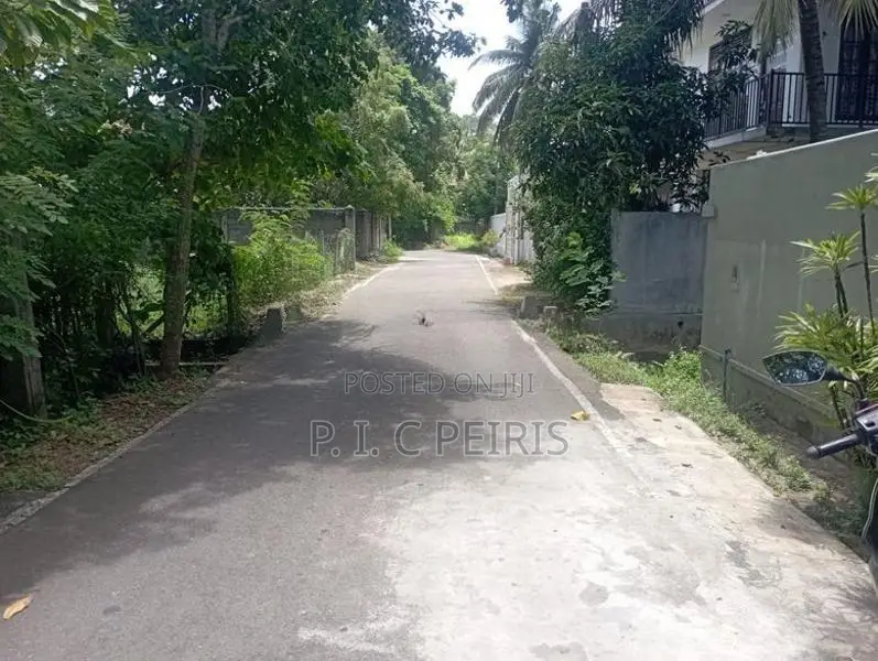 20 perches Land for sale in Negombo town Area.Negombo, Gampaha.