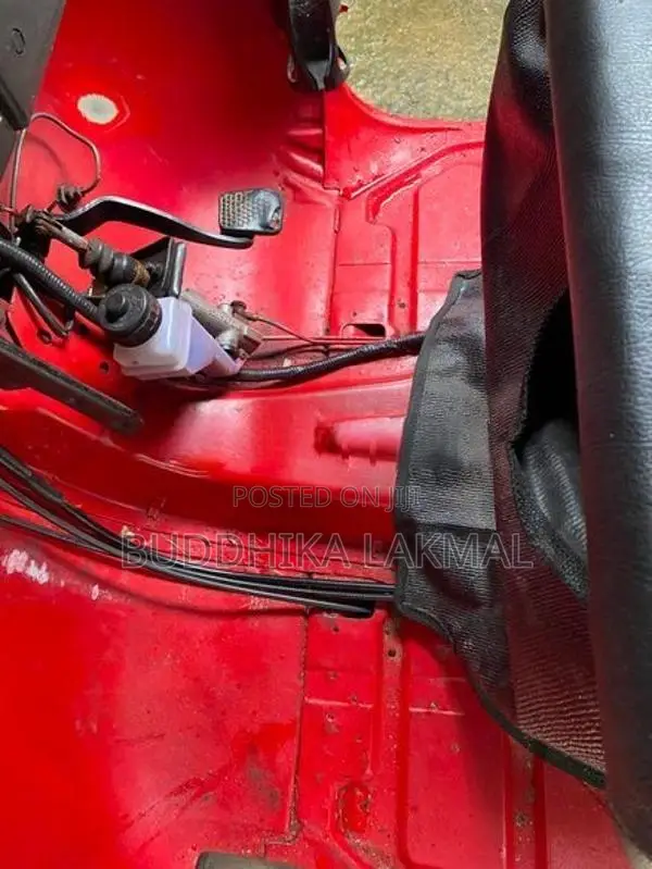 Bajaj RE 205 / 4 Stroke 2011