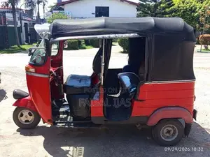 Bajaj RE 1996