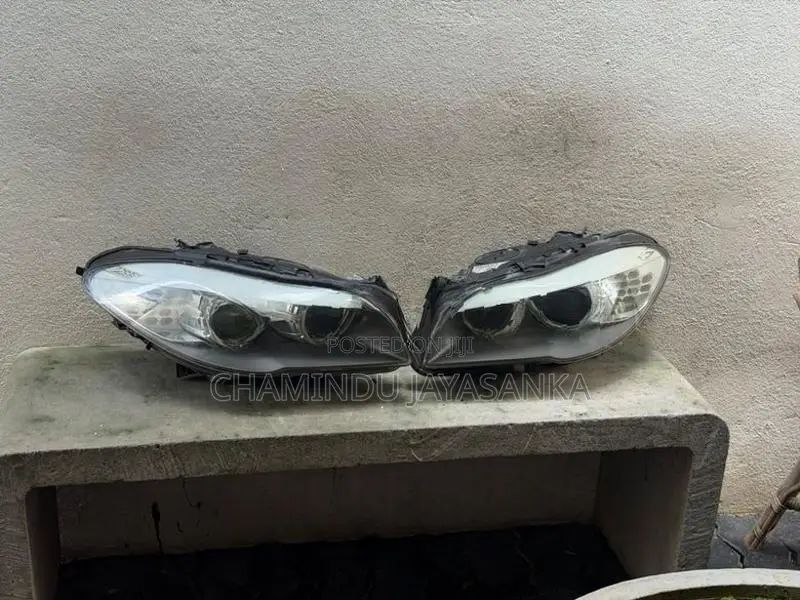 F10 BMW 520/523 Xenon Head Lights Japan