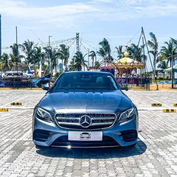 Mercedes Benz E180 AMG Line 2019