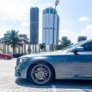 Mercedes Benz E180 AMG Line 2019