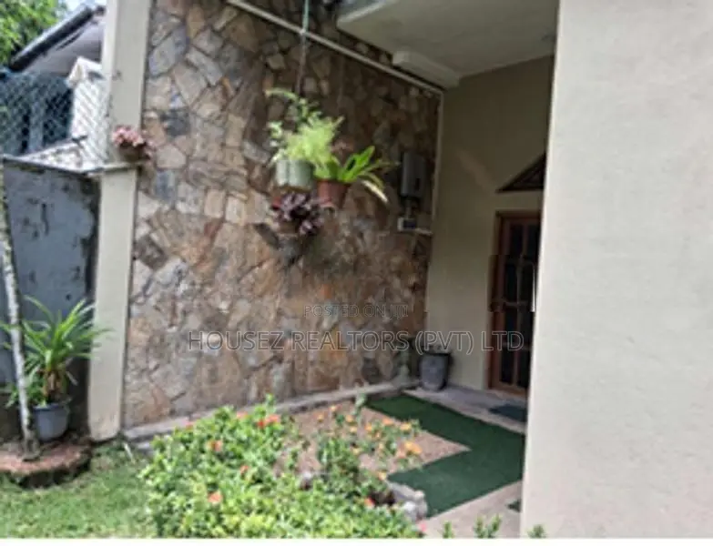 2-Storey House for Sale – Rampart Road, Etul Kotte