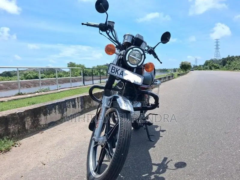 Senaro GN 125 2025