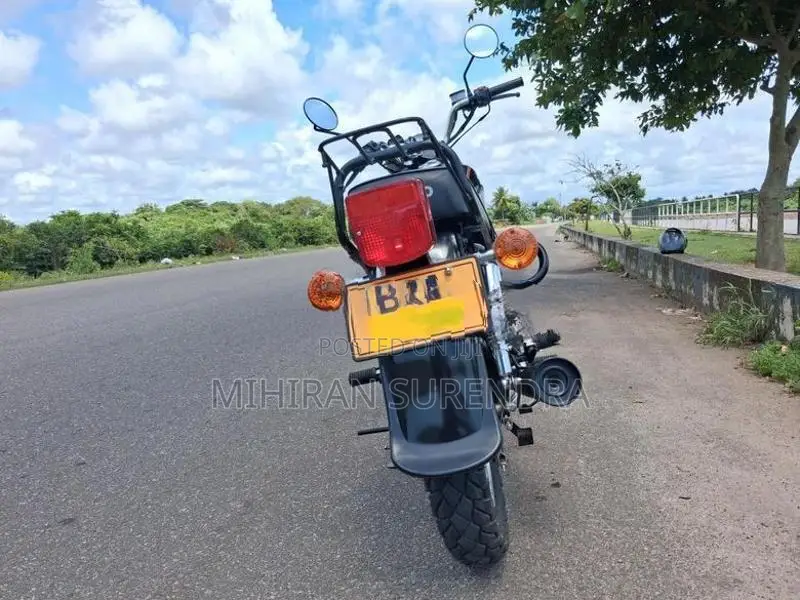 Senaro GN 125 2025