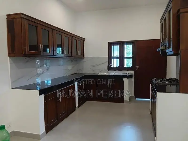 Piliyandala 3 bathrooms single storey house for sale .