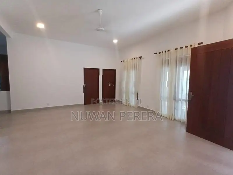Piliyandala 3 bathrooms single storey house for sale .