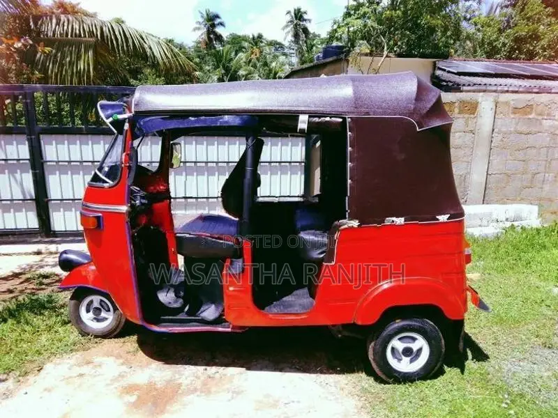 Bajaj RE 2008