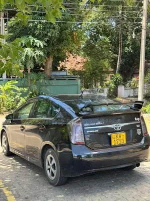 Toyota Prius S grade 2011