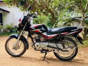 Bajaj CT100 2015