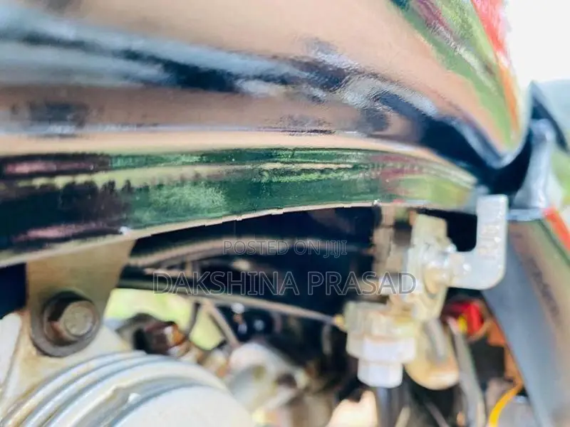 Bajaj CT100 2015
