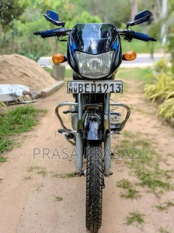 Bajaj CT100 2016