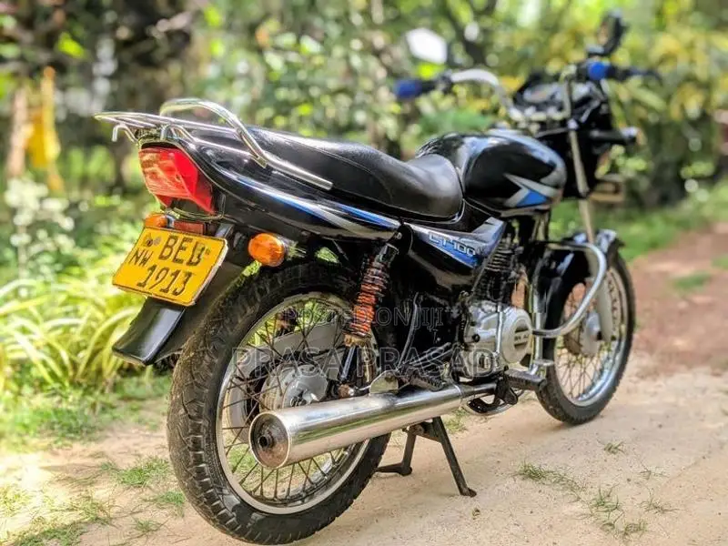 Bajaj CT100 2016