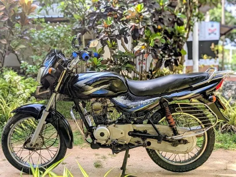 Bajaj CT100 2016