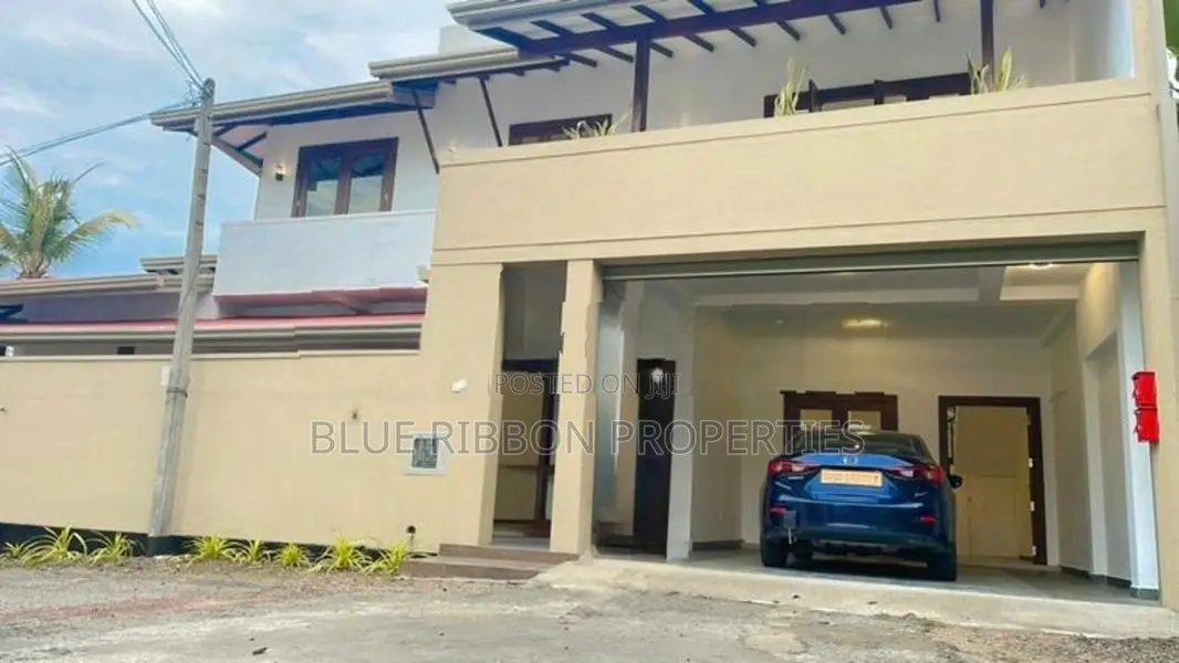 3-Storied House For Sale – Mattegoda In Kottawa