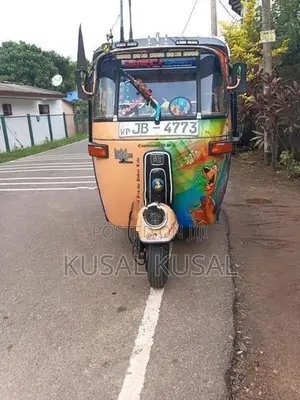 Bajaj RE 2004