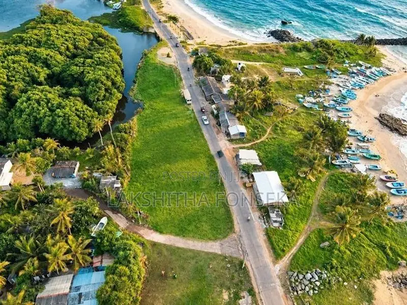 Commercial and Tourism Hotel Land for Sale in Uswetakeiyawa Wattala