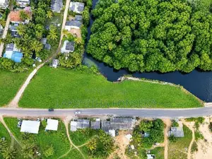 Commercial and Tourism Hotel Land for Sale in Uswetakeiyawa Wattala