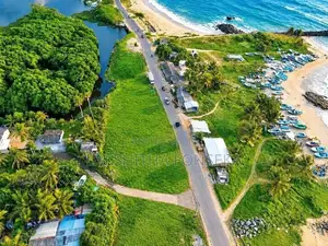Commercial and Tourism Hotel Land for Sale in Uswetakeiyawa Wattala