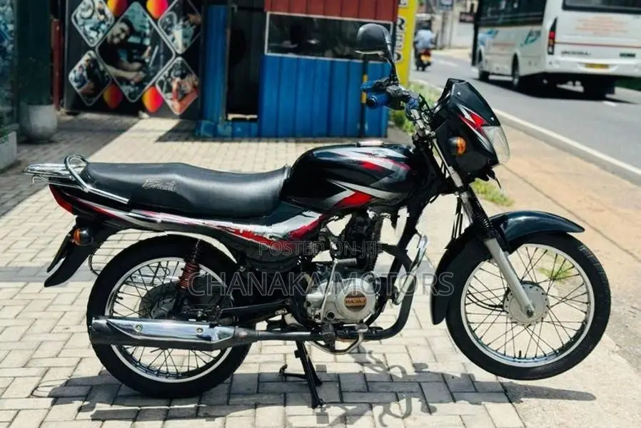 Bajaj CT100 2019