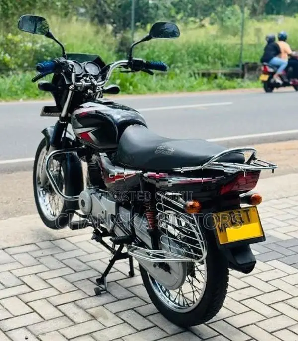 Bajaj CT100 2019