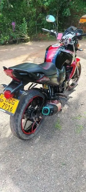 Yamaha FZS V1 2015