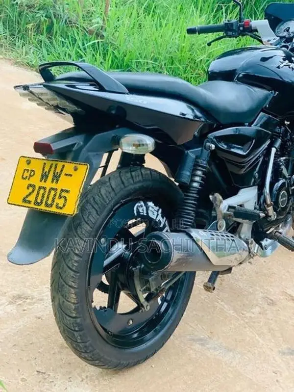 Bajaj Pulsar 150 2011