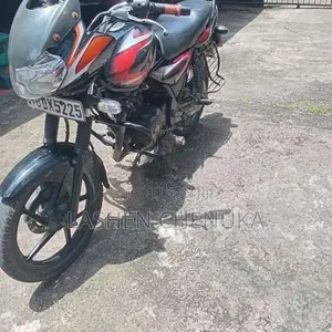 Bajaj Discover 125 2016