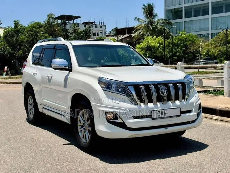 Toyota Land Cruiser Prado 150 G Fontier 2017
