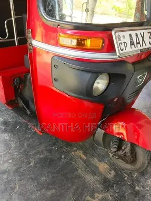 Bajaj RE 2015