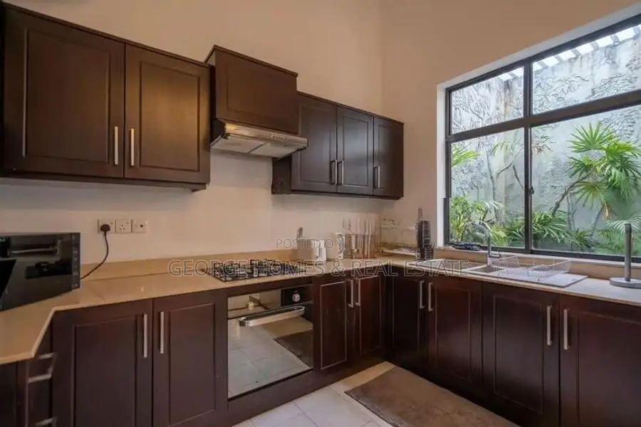 5 Bedroom Full Furnished Luxury House for Rent at Colombo 7