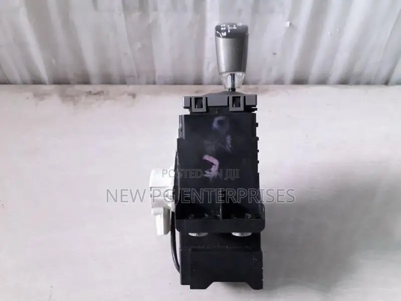 Toyota Prius NHW20 Gear Shifter Automatic