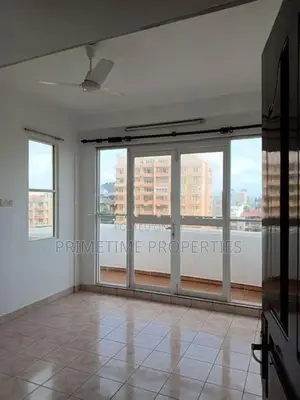 3 Bedroom Unfurnished Apartment for Rent in Col