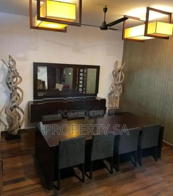 5 Bedroom House For Rent in Kollupitiya ( Colombo 3)