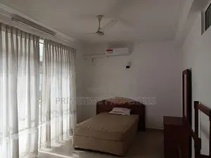 2 Bedroom Furnished Apartment for Rent in Colombo 4