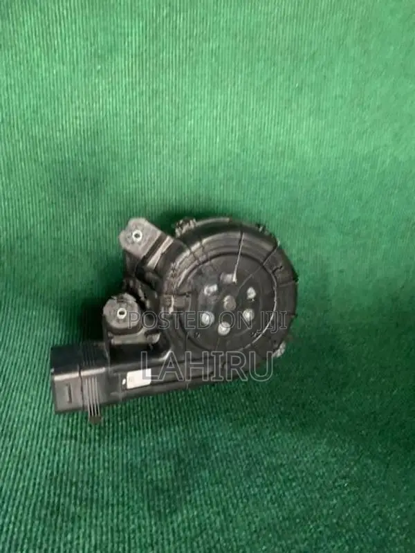 Honda Vezel Battery Blower