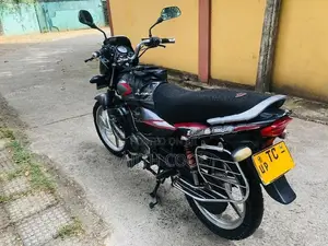 Bajaj Platina 100 2005