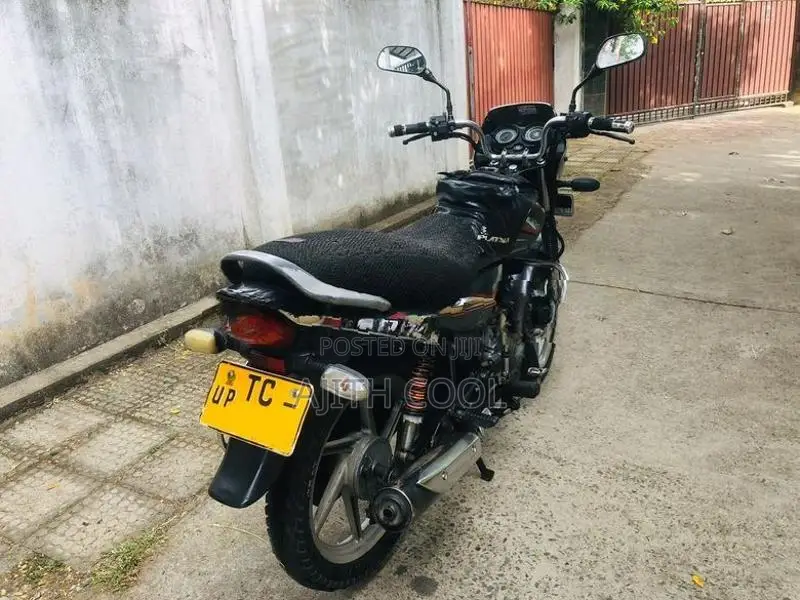 Bajaj Platina 100 2005